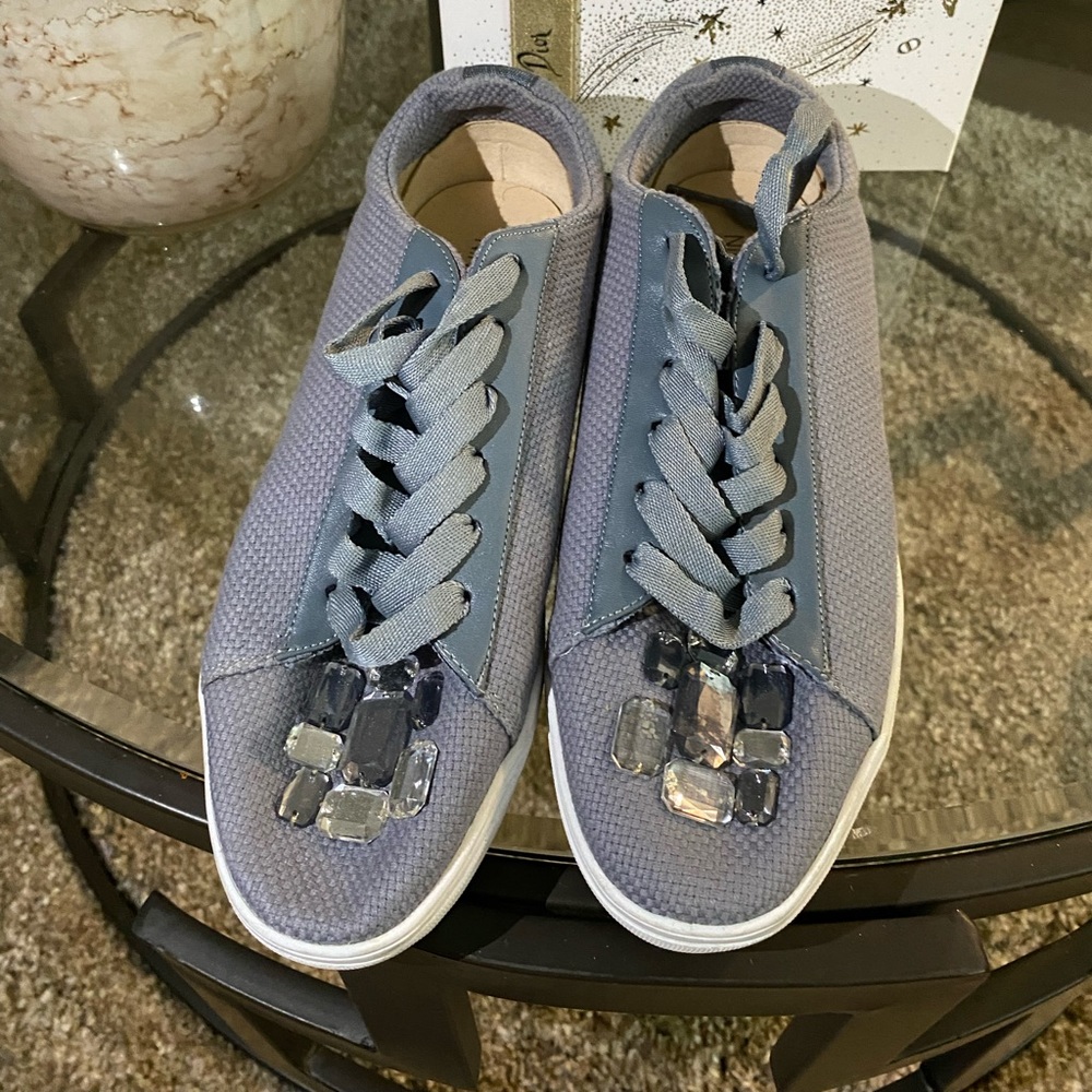 Nine West sneaker